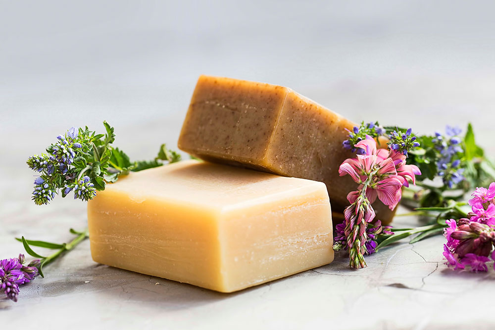 7 Reasons to Use Natural Soaps for Sensitive Skin