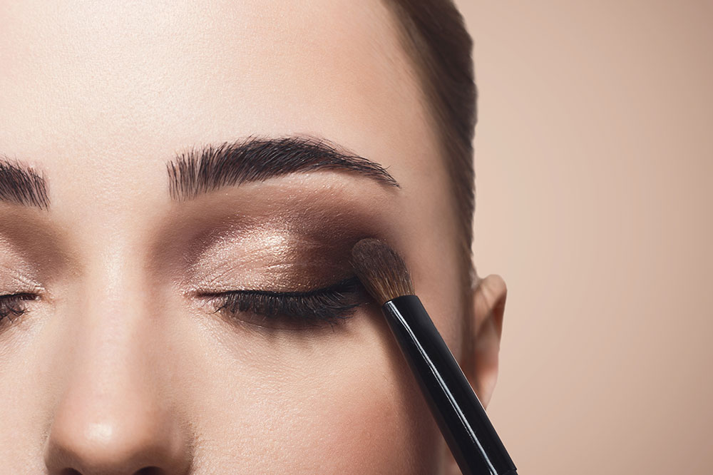 6 Eye Makeup Tricks