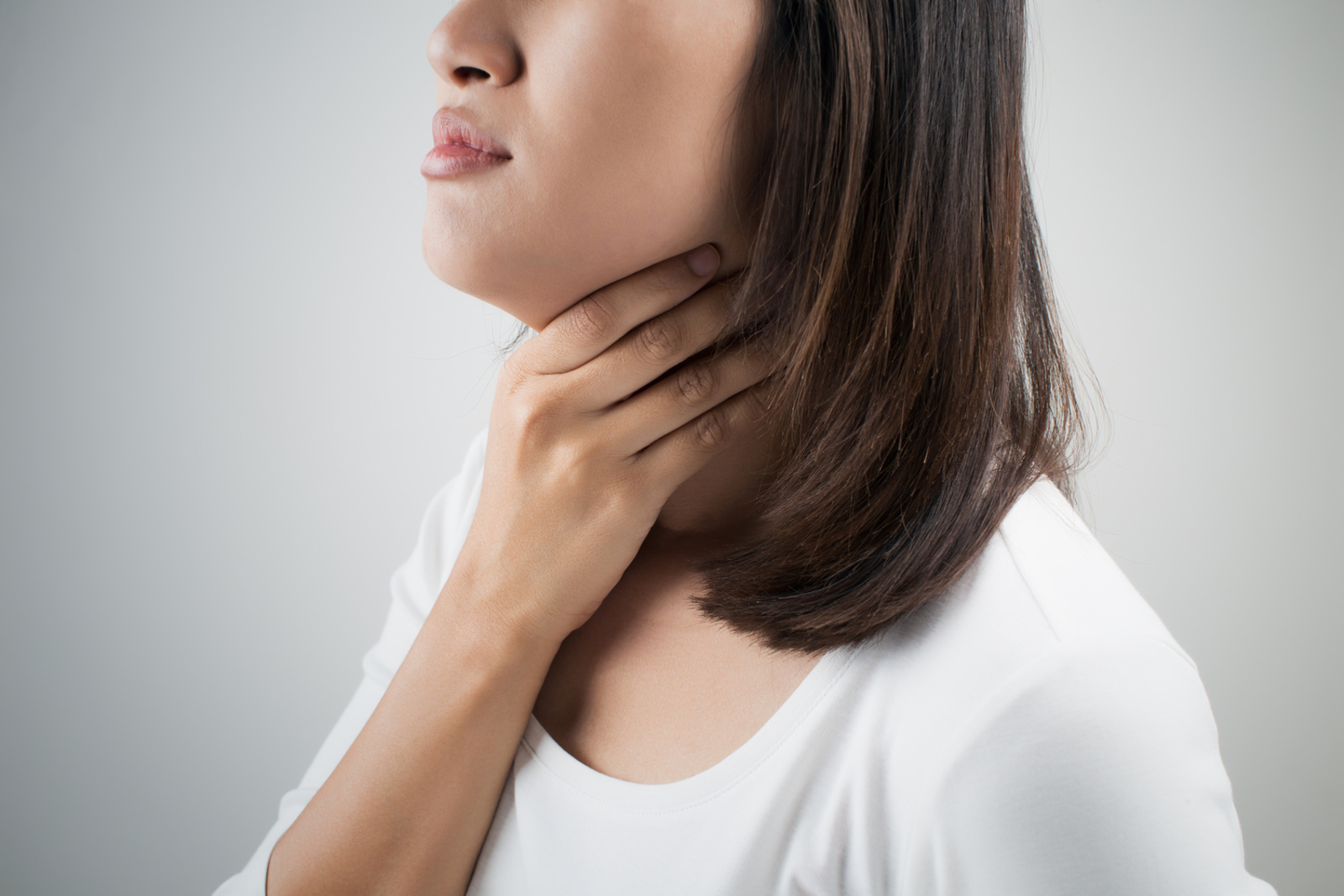 Early Symptoms of Thyroid Cancer and Treatments